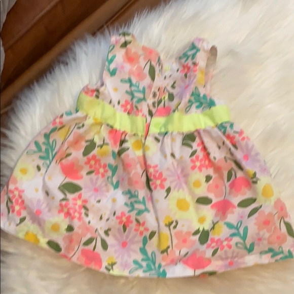 Spring Summer Dress - Picture 2 of 4